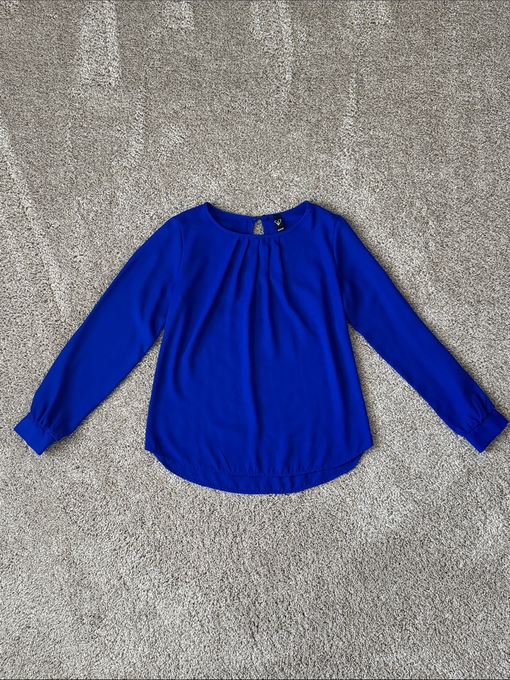 Windsor Long Sleeve Keyhole Blouse